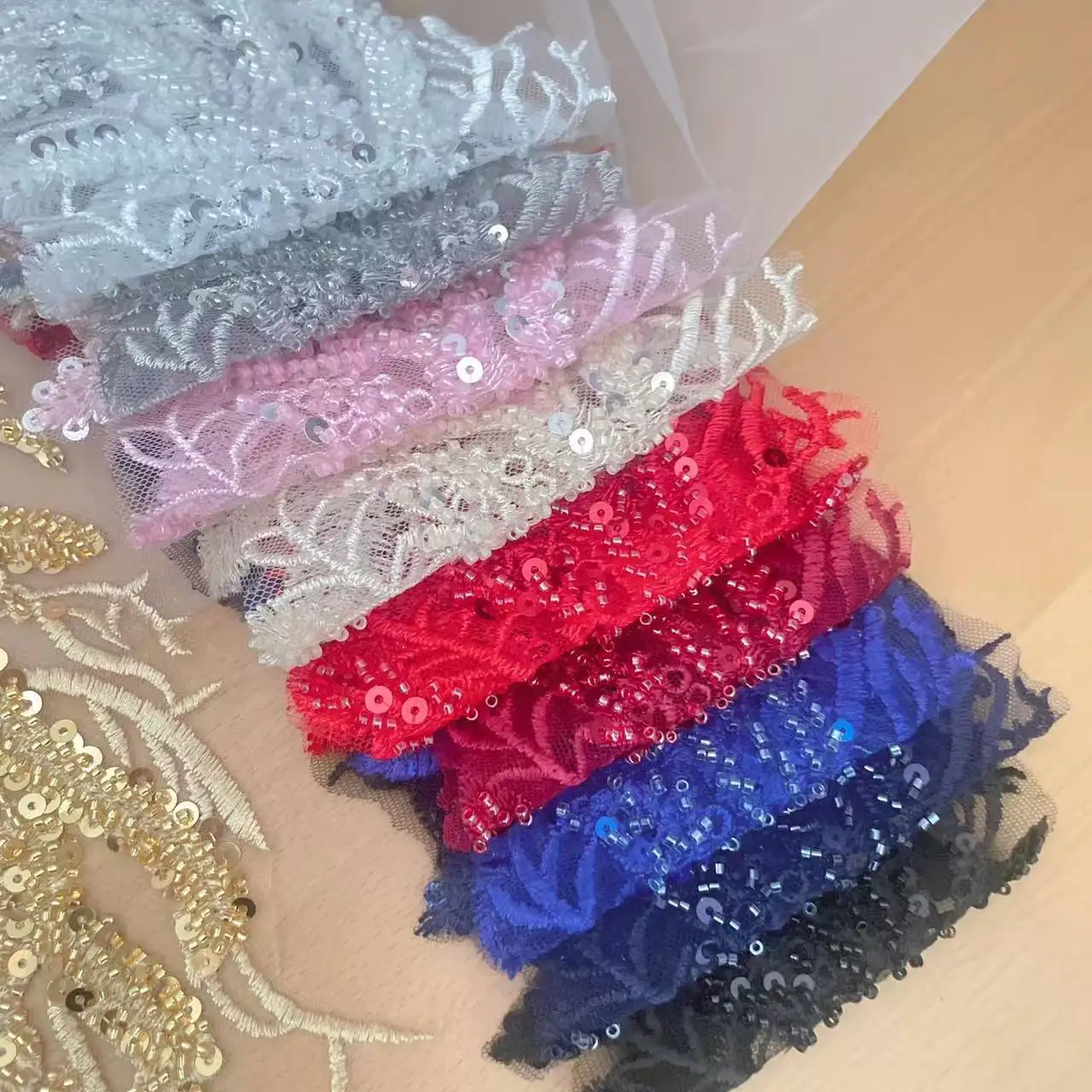Aplikacje z koralików i cekinó – Applique Patch Flower recenzja i cena
